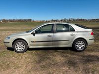 Gebraucht Renault Laguna II 120 PS (88 kW) 2004 Gold Limousine