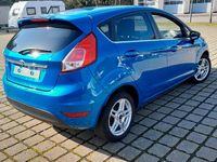 Gebraucht Ford Fiesta Titanium 80 PS (58 kW) 2013 Blau Kleinwagen