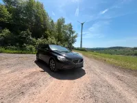 Gebraucht Volvo V40 122 PS (89 kW) 2018 Schwarz Limousine