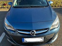 Gebraucht Opel Astra 140 PS (102 kW) 2014 Blau Kombi