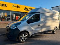 Second-hand Opel Vivaro 2017 Argintiu Monovolum