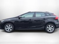Gebraucht Volvo V40 CC 120 PS (88 kW) 2018 Onyx black / metallic Kombi