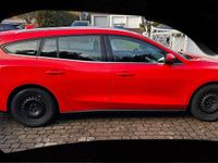 Gebraucht Ford Focus 125 PS (91 kW) 2020 Rot Kombi