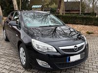 Gebraucht Opel Astra Design Edition 140 PS (102 kW) 2011 Schwarz Limousine