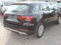 Gebraucht Mercedes GLC300e 194 PS (142 kW) 2021 Ung. schwarz  unilack SUV