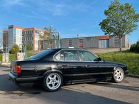 Second-hand BMW 525 Performance 192 CP (141 kW) 1990 Negru Berlinǎ