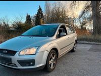 Gebraucht Ford Focus 100 PS (73 kW) 2007 Silber Kombi