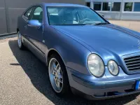 Gebraucht Mercedes CLK230 193 PS (141 kW) 1997 Violet Coupé