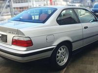 Gebraucht BMW 318 Performance 140 PS (102 kW) 1998 Silber Coupé