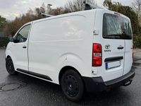 Gebraucht Toyota Proace 120 PS (88 kW) 2020 Weiß Van / Kleinbus