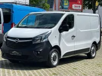 Gebraucht Opel Vivaro 95 PS (69 kW) 2017 Weiß Van / Kleinbus