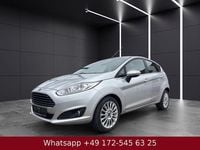Gebraucht Ford Fiesta Titanium 101 PS (74 kW) 2013 Silber Kleinwagen