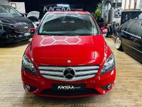 Gebraucht Mercedes B200 156 PS (114 kW) 2014 Rot Van / Kleinbus