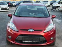 Gebraucht Ford Fiesta Trend 60 PS (44 kW) 2009 Rot Kleinwagen