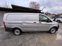 Gebraucht Mercedes Vito 163 PS (119 kW) 2016 Silber Van