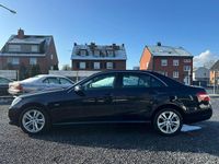 Gebraucht Mercedes E200 136 PS (100 kW) 2010 Tansanitblau  metalliclack Limousine