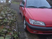 Gebraucht Peugeot 306 79 PS (58 kW) 1994 Rot Kleinwagen