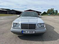 Gebraucht Mercedes E280 193 PS (141 kW) 1994 Silber Limousine