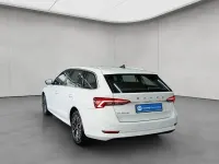 Gebraucht Skoda Octavia 150 PS (110 kW) 2023 Candyweiß uni Kombi