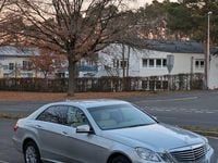 Gebraucht Mercedes E200 Elegance 184 PS (135 kW) 2010 Silber Limousine