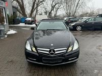 Gebraucht Mercedes E220 170 PS (125 kW) 2011 Schwarz Cabrio