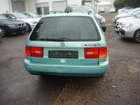 Gebraucht VW Passat 90 PS (66 kW) 1993 Grün Kombi