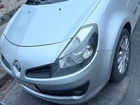 Gebraucht Renault Clio II 90 PS (66 kW) 2006 Silber Kleinwagen