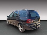 Second-hand VW Sharan 140 CP (102 kW) 2009 Negru Monovolum
