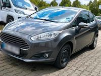 Gebraucht Ford Fiesta 140 PS (102 kW) 2016 Grau Limousine