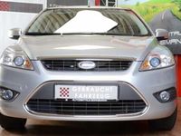 Gebraucht Ford Focus Ghia 146 PS (107 kW) 2009 Silber metallic Kombi