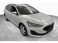 Gebraucht Ford Focus 120 PS (88 kW) 2023 Weiss (metallic) Kombi