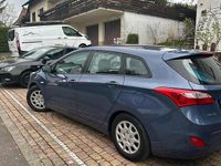 Gebraucht Hyundai i30 110 PS (80 kW) 2014 Blau Kombi