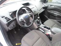 Gebraucht Ford Kuga Trend 150 PS (110 kW) 2015 Weiß SUV