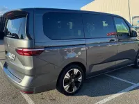 Second-hand VW Multivan Life 204 CP (150 kW) 2023 Gri Monovolum