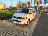 Gebraucht VW Caravelle 102 PS (75 kW) 2012 Weiß Van / Kleinbus