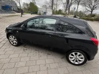 Używany Opel Corsa 69 KM (50 kW) 2013 Czarny Hatchback