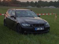 Gebraucht BMW 318 121 PS (88 kW) 2007 Schwarz Kombi