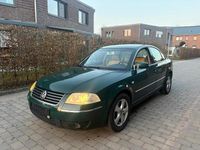 Gebraucht VW Passat Highline 150 PS (110 kW) 2002 Grün Limousine