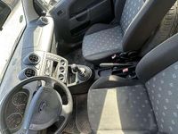 Gebraucht Ford Fiesta 69 PS (50 kW) 2004 Kleinwagen