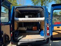 Second-hand Renault Master 125 CP (91 kW) 2015 Albastru Monovolum