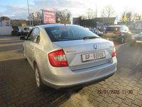 Gebraucht Skoda Rapid Ambition 86 PS (63 kW) 2014 Brilliantsilber metallic Limousine