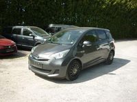 Gebraucht Toyota Verso-S Life 99 PS (72 kW) 2015 Grau Van / Kleinbus