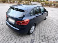 Gebraucht BMW 218 Advantage 140 PS (102 kW) 2018 Blau Kombi