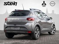 Neu Dacia Sandero Expression 91 PS (66 kW) 2025 Grau Limousine