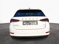Gebraucht Skoda Octavia Ambition 150 PS (110 kW) 2022 Weiß Kombi
