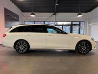 Gebraucht Mercedes E220 194 PS (142 kW) 2017 Weiß Limousine