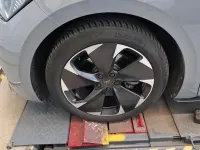 Gebraucht Cupra Born 150 kW (204 PS) 2024 Mondsteingrau Kleinwagen