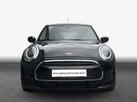 Gebraucht Mini Cooper Classic 136 PS (100 kW) 2021 Midnight black metallic Kleinwagen