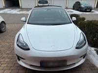 Gebraucht Tesla Model 3 Standard Range 239 kW (325 PS) 2022 Weiß Limousine