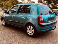 Gebraucht Renault Clio II 75 PS (55 kW) 2005 Grün Kleinwagen